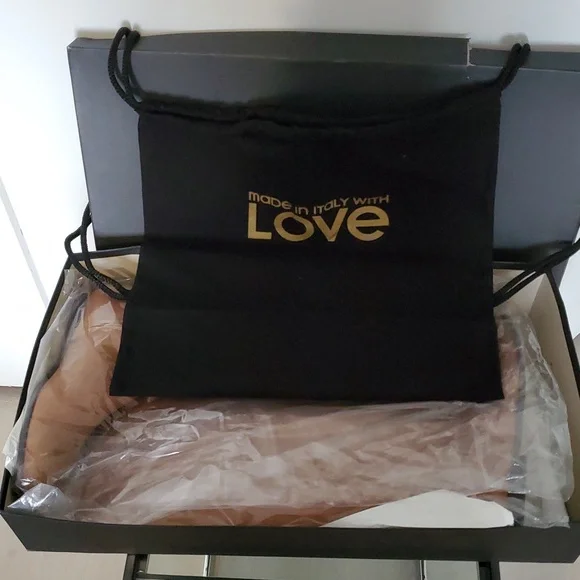 Love David&Richard women’s Camel Knee-High Leather Boots Size 40 like new in box - Picture 9 of 9